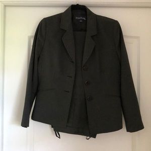 Evan Picone Pant Suit Size 8P